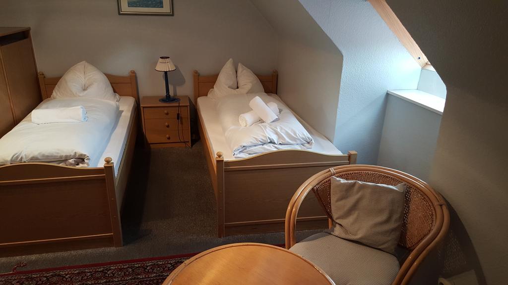 Hotel Ratskeller לוכו חדר תמונה