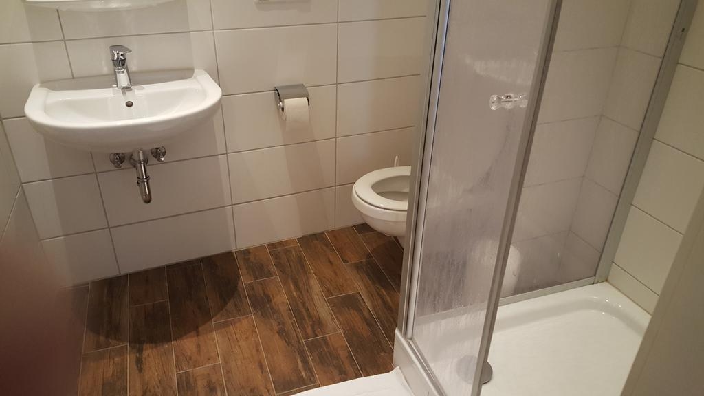 Hotel Ratskeller לוכו חדר תמונה